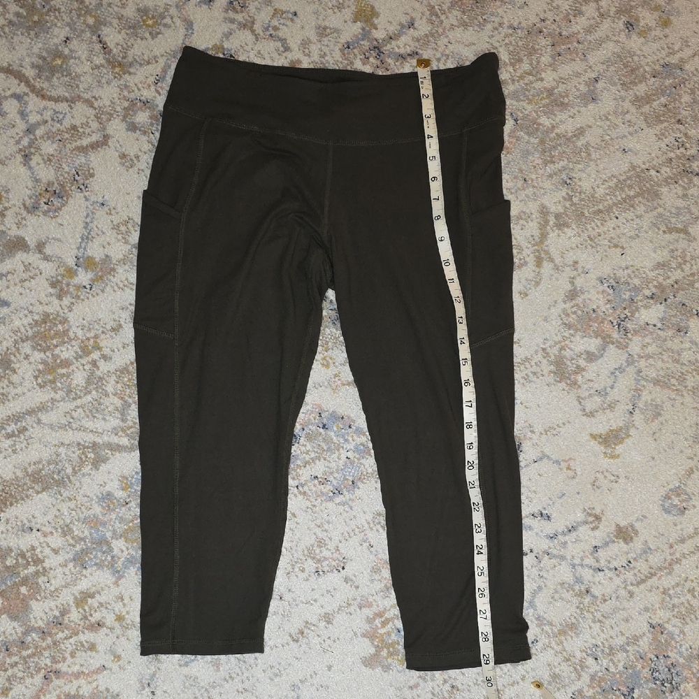 Grace & Lace Cropped olive Best Squat Proof Leggings With Pockets